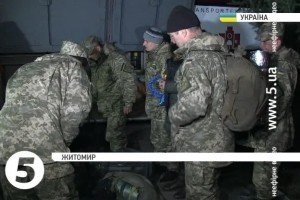 До Житомира із зони АТО повернулися близько 100 десантників 95-ї бригади