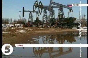 На Росію цього року чекає зменшення видобутку нафти і скорочення прибутків від продажу енергоносіїв