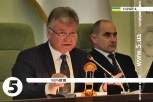 Міському голові Чернігова оголосили підозру в скоєнні службового злочину 