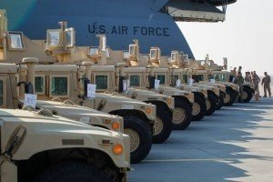 США відправить в Україну партію новеньких армійських Humvee