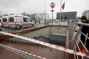 Блекаут у Туреччині: майже вся країна залишилася без світла