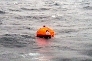 Водолази не зможуть потрапити на затонулий в Охотському морі траулер