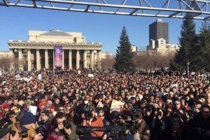 В Новосибірську пройшов багатотисячний мітинг проти православної цензури