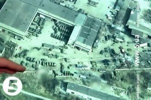 Український безпілотник зняв окупований росіянами Донецьк з висоти пташиного польоту - ексклюзивне відео