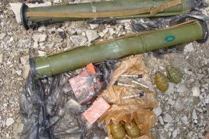 На Луганщині поруч з хімзаводом виявили сховище зі зброєю та вибухівкою