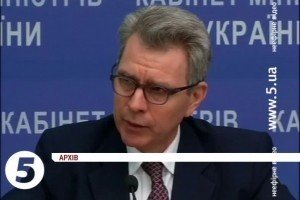 Пайєтт заявив, що США розглядають можливість посилення економічний тиску на Росію 