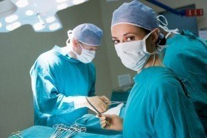 Удвічі зменшиться кількість хірургічного втручання: харківські військові медики презентували диво-магніт для проведення операцій