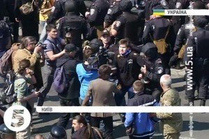 Після сутички на мітингу комуністів у Києві госпіталізовано міліціонера