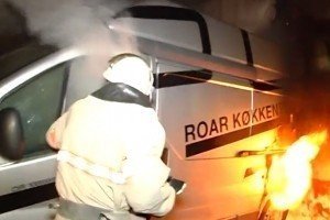 У Тернополі горіло авто, яким волонтери доставляли допомогу в зону АТО
