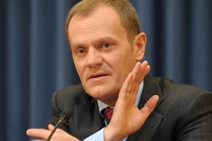 Туск розкритикував Орбана за заяву про автономію для угорців в Україні