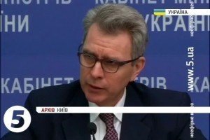 Джефрі Пайєтт закликав Росію дотримуватися Мінських угод