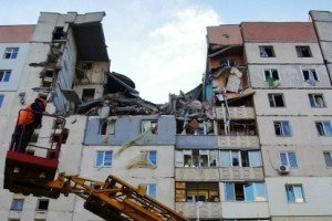 В Миколаєві засудили чоловіка, який рік тому вбив жінку і підірвав будинок, щоб приховати вбивство