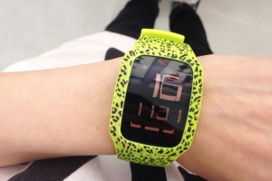 Swatch презентує модель годинника з функцією підтримки мобільних платежів
