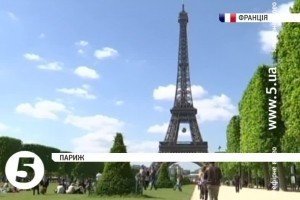 Ейфелева вежа знову відкрита для відвідувачів