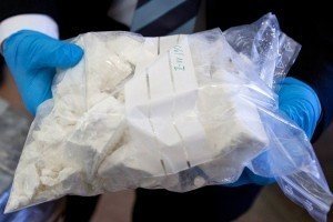 Росіянина оголосили у міжнародний розшук за спробу надіслати 400 кг кокаїну з Аргентини