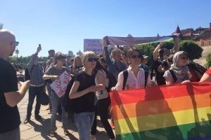 Марш рівності у Києві: кілька сотень учасників, довгі шеренги міліції і поранені (фото)