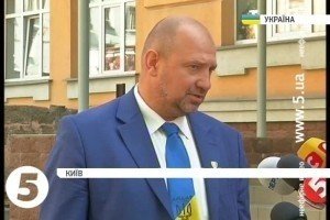 Печерський райсуд Києва продовжив запобіжний захід екс-комбату "Айдару" Мельничуку до 7 жовтня 