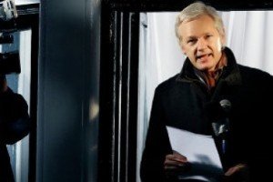 Ассанж збирається вперше за 4 роки вийти з будівлі еквадорського посольства