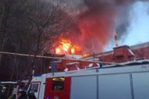 В Москві загорілось "лігво нічних вовків" Путіна