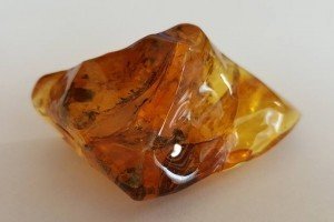 Віце-прем'єр: В надрах Полісся залишається до 80% бурштину, який не дістанеться мародерам