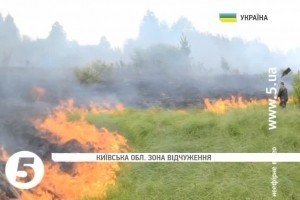 У "Чорнобильській пущі" триває гасіння лісової пожежі, ситуація контрольована - ДСНС