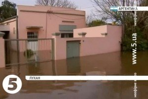 Буремна погода у різних куточках планети: повені, снігопади, спека