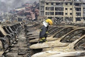 Вибухи та пожежа на складі хімікатів у Китаї: кількість жертв перевищила 100 осіб