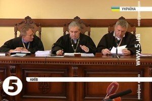 У Києві в Печерському суді продовжилося засідання щодо вбивства Олеся Бузини
