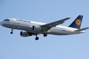  Бортпровідники Lufthansa на один день зупинили оголошений тижневий страйк
