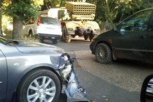 "Град" російських окупантів влаштував ДТП у Сімферополі (фото)