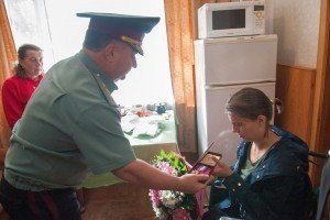 Полторак нагородив орденом "За мужність" ІІІ ступеня санінструктора "Лютик"