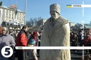 Скульптура Шевченка на Майдані претендує на рекорд України