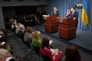 Полторак у Конгресі США: Україні потрібна підтримка у відновленні роботи ВПК