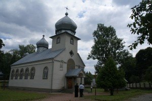 За церкву на Закарпатті розгорілася справжня війна 