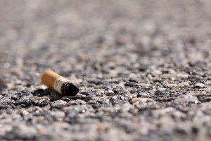 У Парижі зросли штрафи за кинутий недопалок