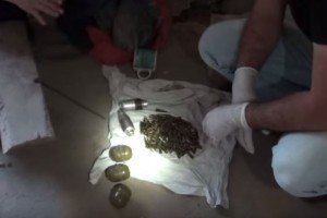 На Донбасі затримали банду озброєних мародерів (відео)