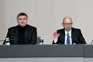 Аваков заступився за Яценюка