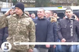 Перші осінні призовники відправилися до навчальних центрів