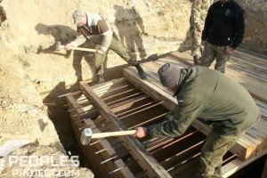 Волонтери будують бліндажі посиленої конструкції для десантників у зоні АТО