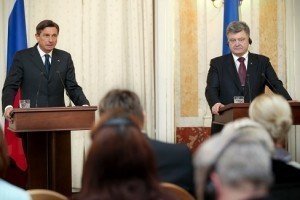 Україна та Словенія готові приєднатися до глобальної антитерористичної відсічі – заява Порошенка і Пахора