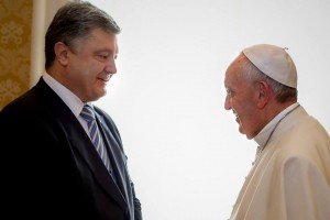 Папа Римський прийняв запрошення приїхати до України - Порошенко