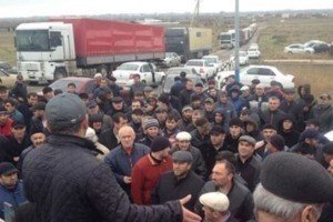 Перші 200 дагестанських протестувальників на фурах вирушили на Москву