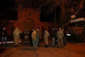 В Одесі активісти заблокували слідчий ізолятор, де нині перебувають фігуранти у справі заворушень 2 травня