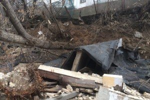 Зсув на Червонозоряному проспекті в Києві триває, під загрозою житловий будинок