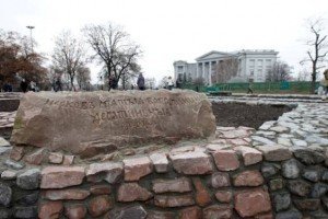 Фундамент Десятинної церкви відкрили для киян