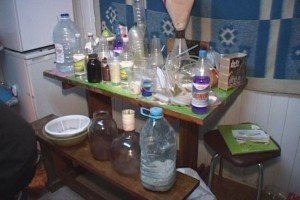 На Дніпропетровщині СБУ ліквідувала потужну нарколабораторію (відео)