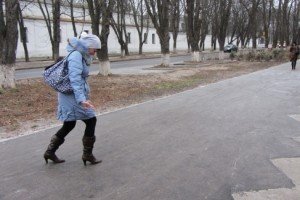 У ДСНС пояснили, як не травмуватися при ожеледиці