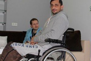 Волонтери допомогли воїну АТО врятувати поранені ноги від ампутації