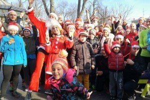 Одесити влаштували забіг у костюмах Санта Клаусів