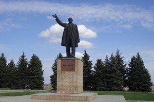 На Харківщині позбулися ще одного пам'ятника Леніну